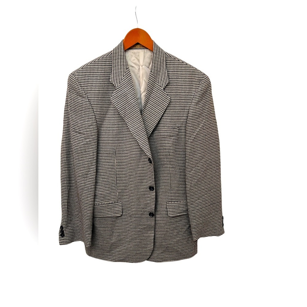 J Riggings mens Blazer size 40 a mix of Silk & Wool blend.